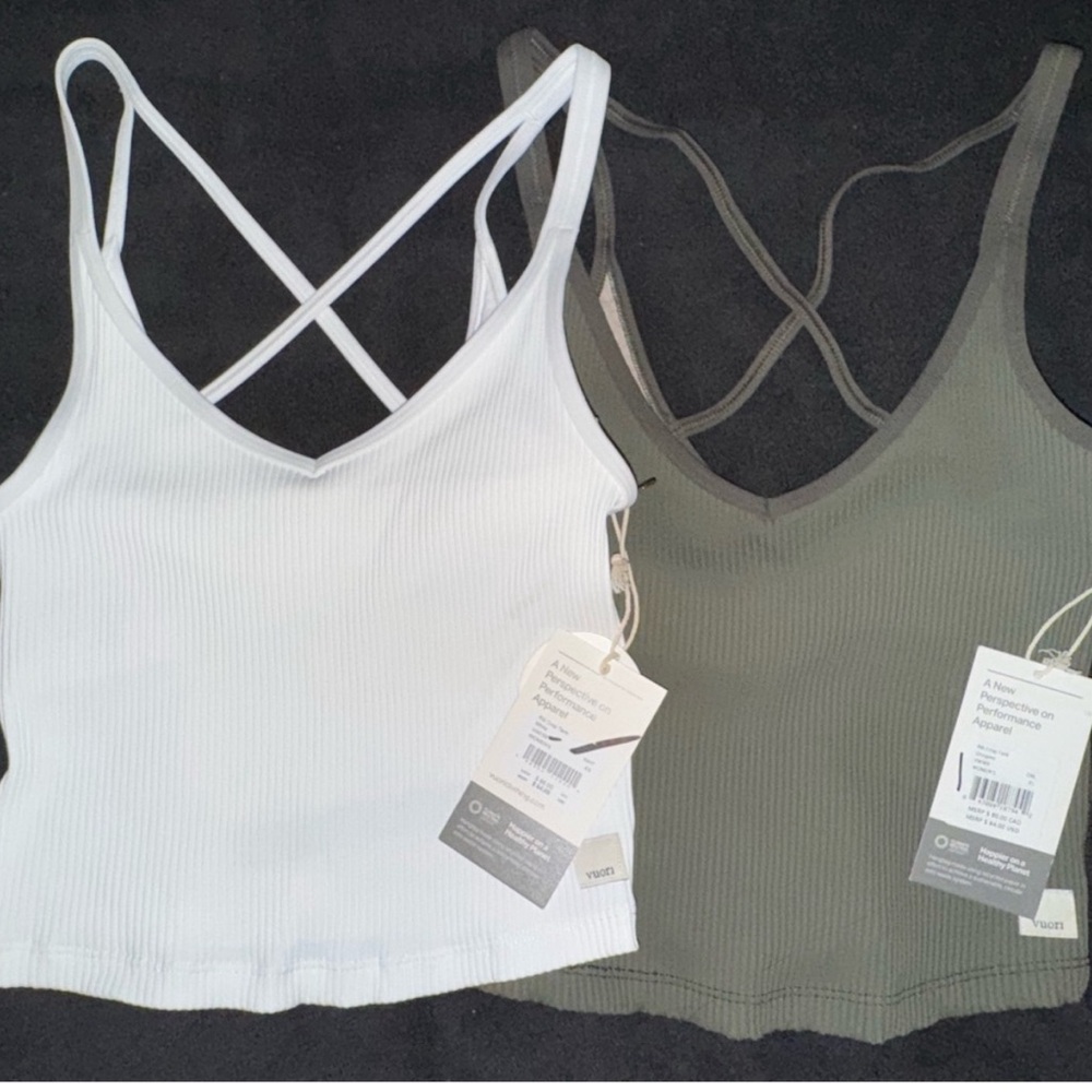 Vuori 2 tops - White and Oregano Ribbed Tank Tops xs